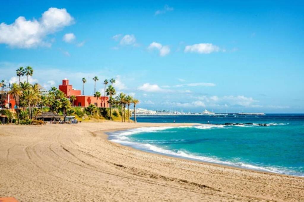 Hermoso Alquiler -Piscina - Playa - Campo De Golf Benalmádena