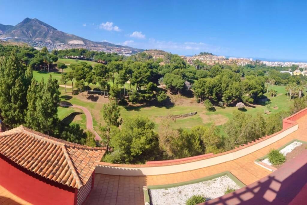 Hermoso Alquiler -Piscina - Playa - Campo De Golf * Benalmádena